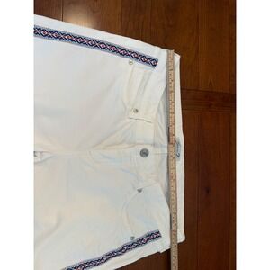 Seven7 Women White Denim Bermuda Shorts Embroidered Side Stripe Raw Hem Size 14